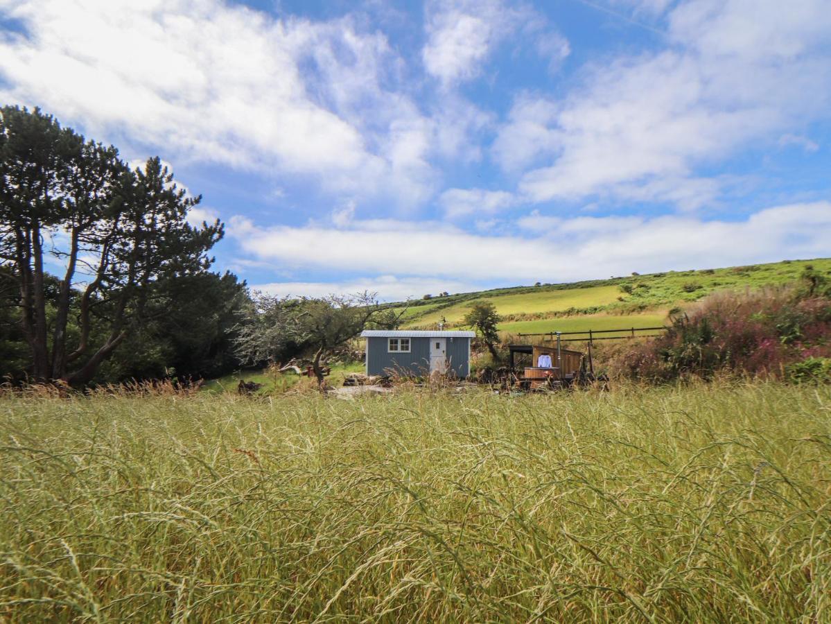 Bosulla Shepherds Hut Penzance Bagian luar foto