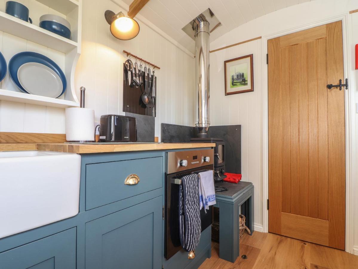 Bosulla Shepherds Hut Penzance Bagian luar foto