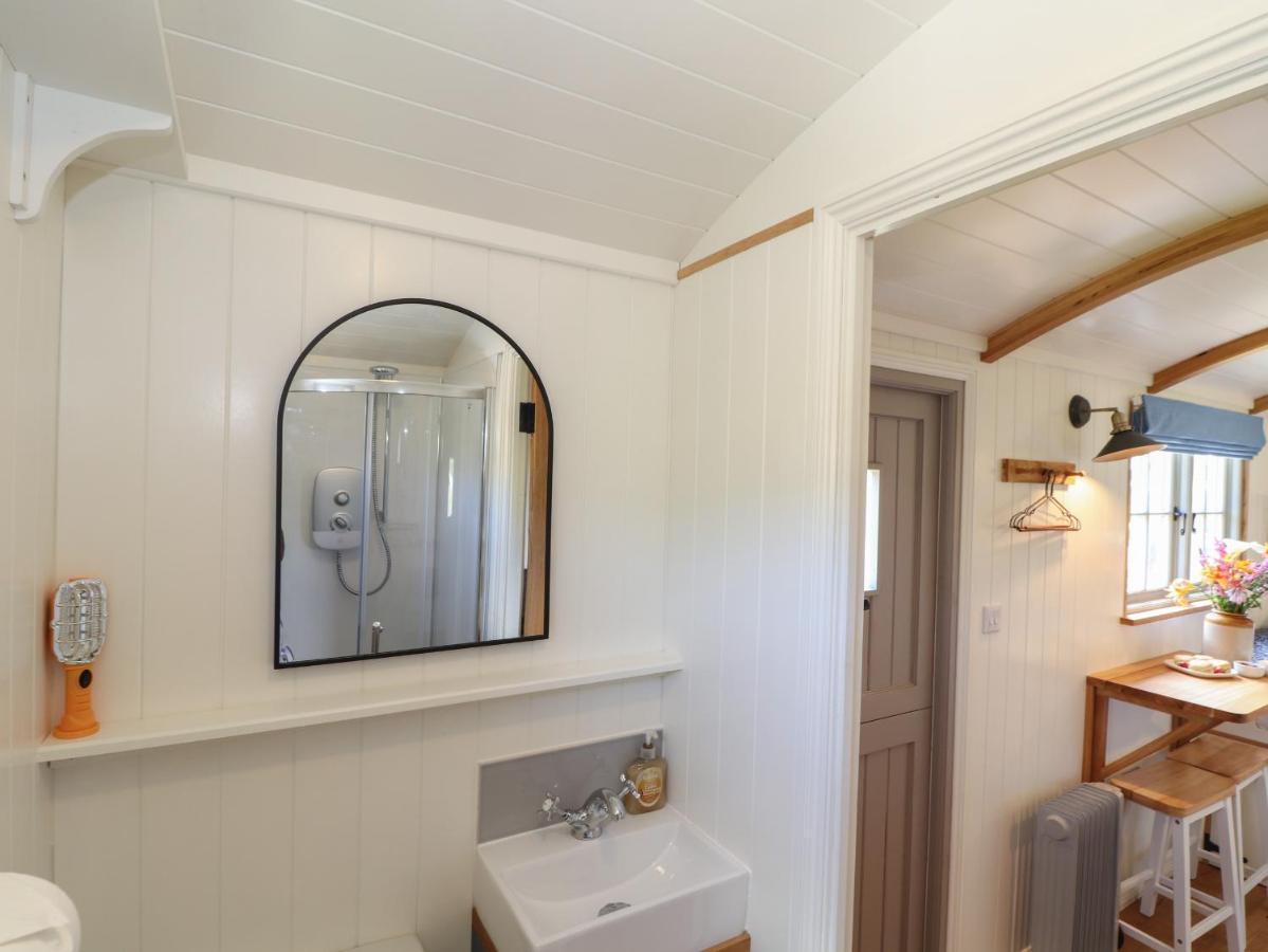 Bosulla Shepherds Hut Penzance Bagian luar foto