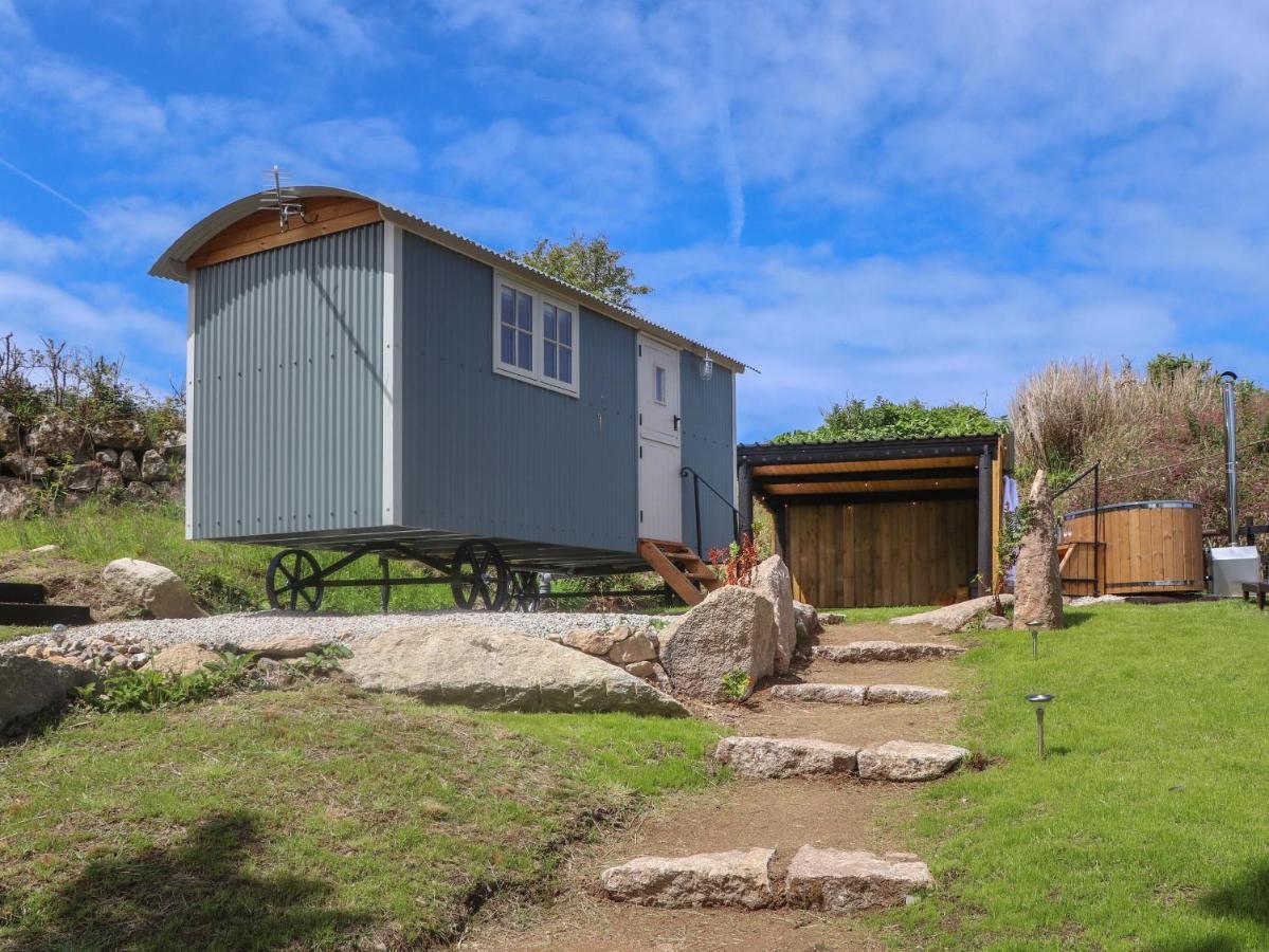 Bosulla Shepherds Hut Penzance Bagian luar foto