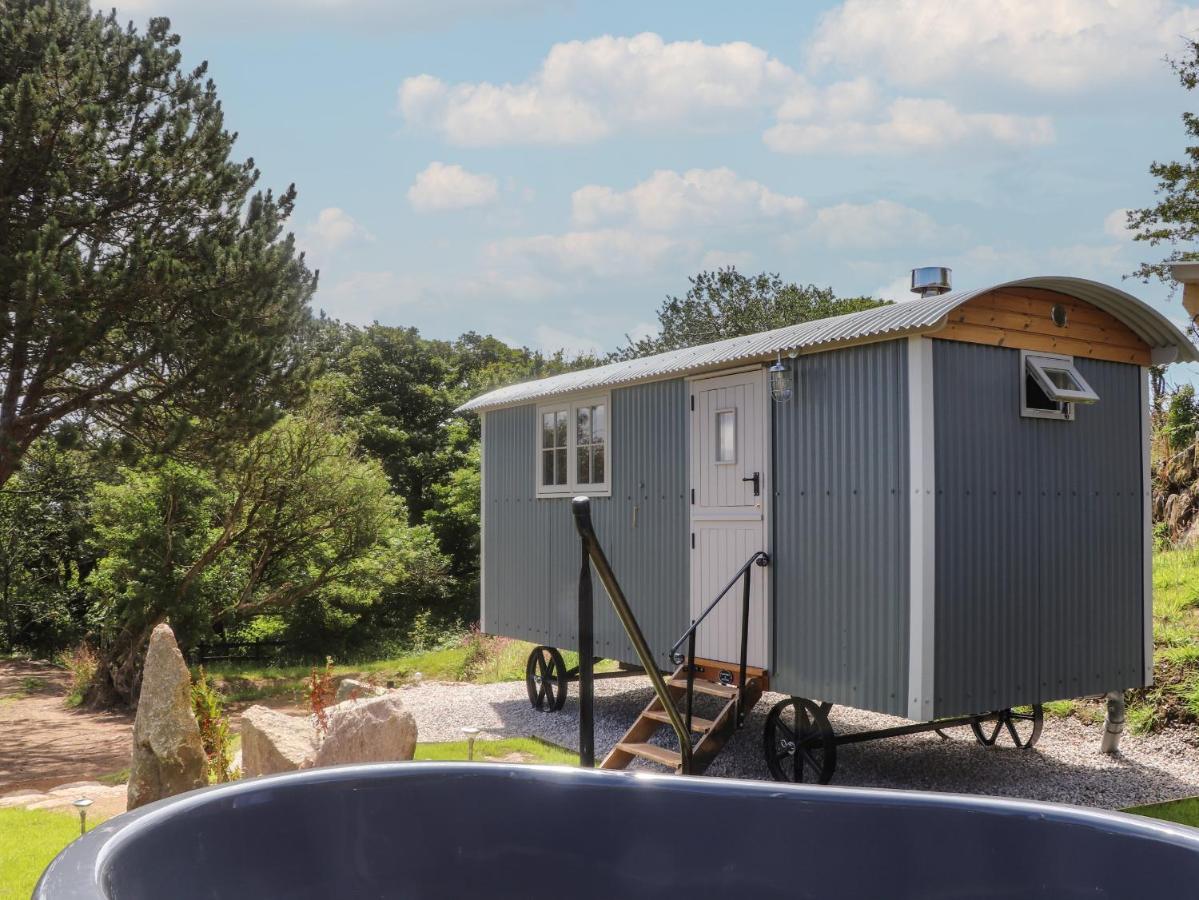 Bosulla Shepherds Hut Penzance Bagian luar foto