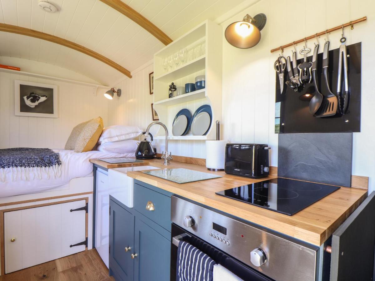 Bosulla Shepherds Hut Penzance Bagian luar foto